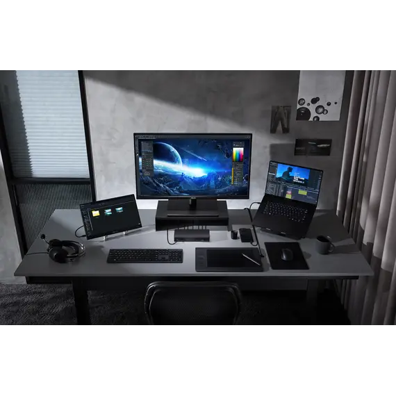 ASUS 90XB09NN-BDS010 Docking Station - Thunderbolt 5, 80 Gbit/s, 8K Ultra HD, 3 Displays, 144 Hz, MicroSD, SD, M.2, Black, 1YR, 11 image